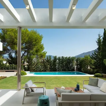Amazing Modern Located Mins From Rdr234 Marbella