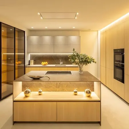 Amazing Modern Located Mins From Rdr234 Villa Marbella